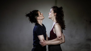 HIER = JETZT 2021 _ Eléonore Bovet & Wiebke Dobers _ Glasshouse _ Foto