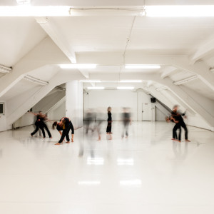 Sabine Haß-Zimmermann: Contemporary Dance – mixed level